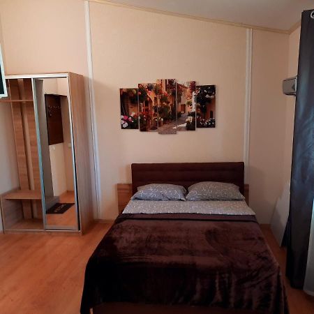 Studio Apartments In Center Mini 5 Поверх Без Ліфту Ivano-Frankivsk Ngoại thất bức ảnh