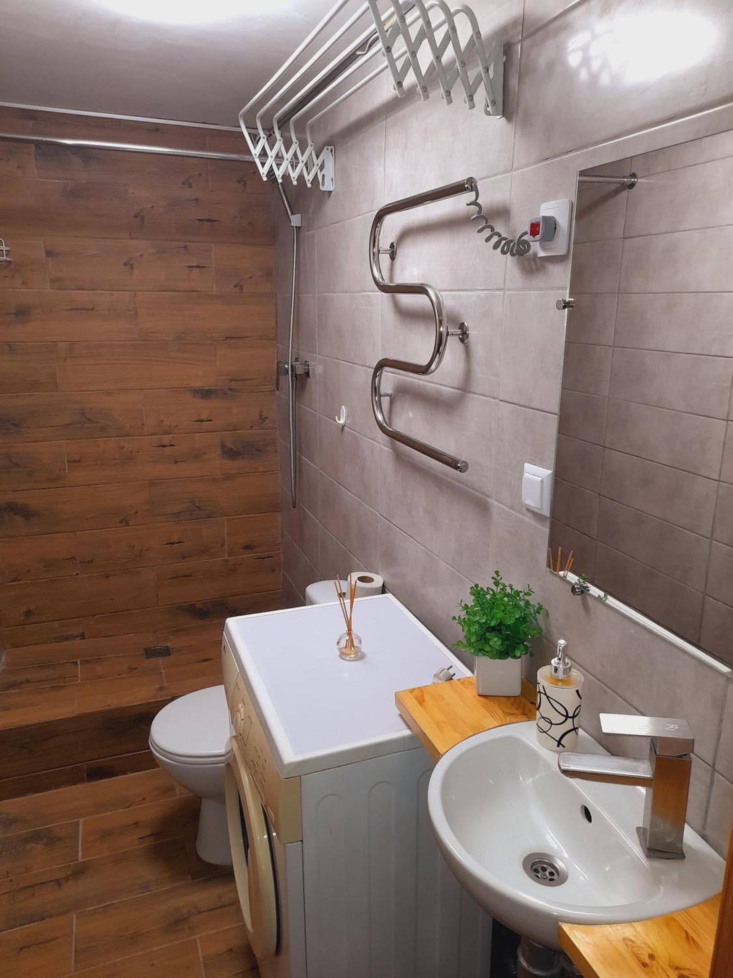 Studio Apartments In Center Mini 5 Поверх Без Ліфту Ivano-Frankivsk Phòng bức ảnh